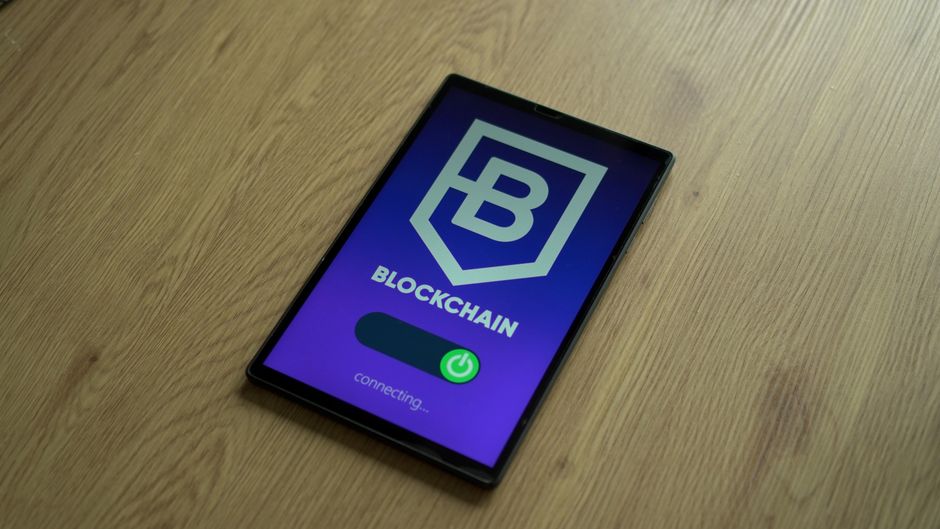 Lompakot kryptovaluuttojen hallintaan ja turvallisuuteen